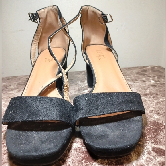 Rouge Helium Black Suede sandal size 8 Chunky Heels - Picture 2 of 11